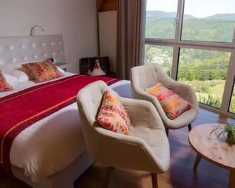 Hotel Les Alisiers - Lapoutroie - Bedroom