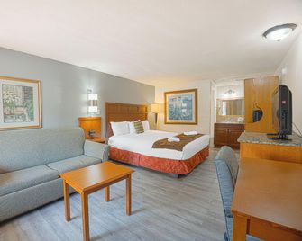 Liberty Inn and Suites Kissimmee near Disney World - Kissimmee - Edificio