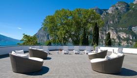Hotel Oasi Wellness & Spa - Riva del Garda - Ban công
