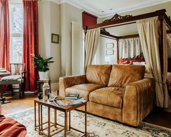 The Suite | Cardiff City Centre + Private Parking - Cardiff - Phòng khách