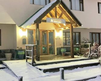 Meulen Hosteria y Apart - El Calafate - Toà nhà