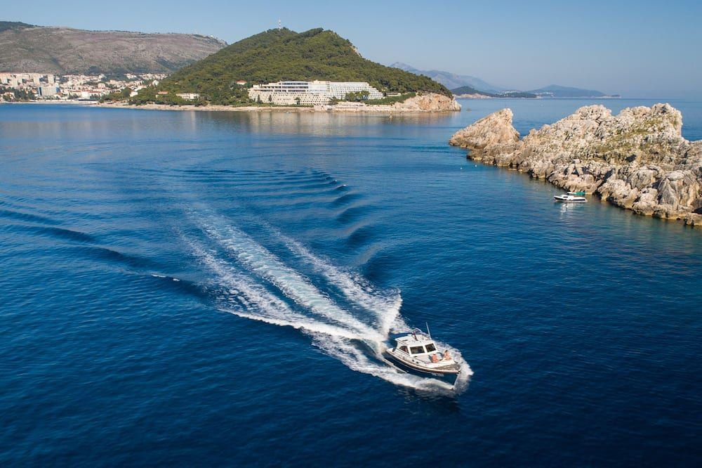 Hotel amenity view of Apartments More