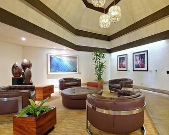 Monthly Discovery Bay 1403 1 Bedroom Ocean / Sunset / Marina / City Views Queen Bed, Sofa Bed - Honolulu - Lounge