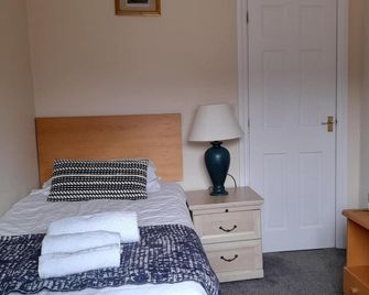 The Bull Inn - Bourne - Chambre