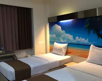 Image Hotel And Resto - Bandung - Bedroom