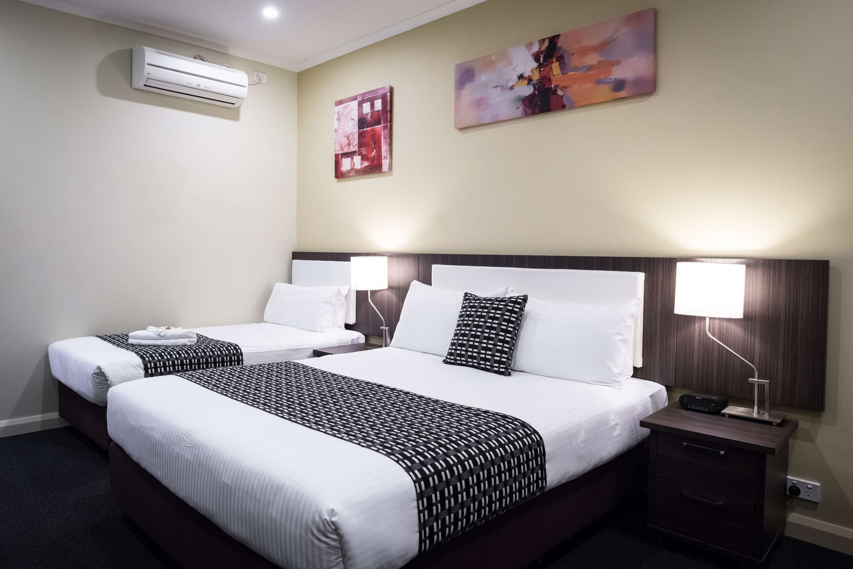 Best Western Airport Motel and Convention Centre