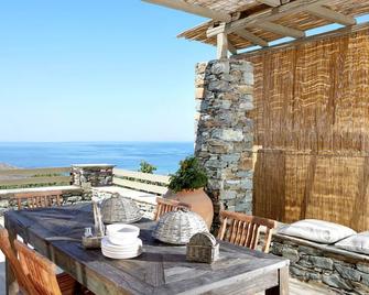 Diles & Rinies - Agios Fokas - Balcony