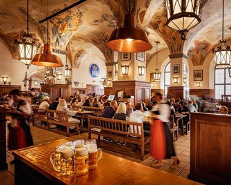 Hotel Schlicker - מינכן - בר