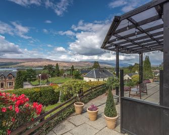 Guisachan Guest House - Fort William - Balcón