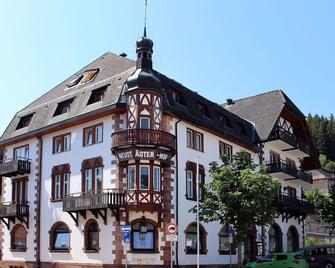 Hotel Neustädter Hof - Titisee-Neustadt - Gebäude