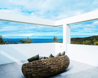 Skyebay Club - Hengchun Township - מרפסת