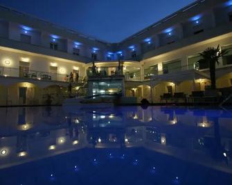 Hotel Splendid Mare - Cattolica - Uima-allas
