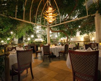 Embassy Suites by Hilton Birmingham - Birmingham - Restaurant
