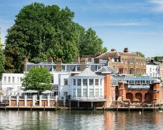 The Mitre, Hampton Court - East Molesey - Building