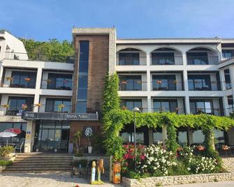 Regina Maria Spa Design Hotel - Balchik - Building