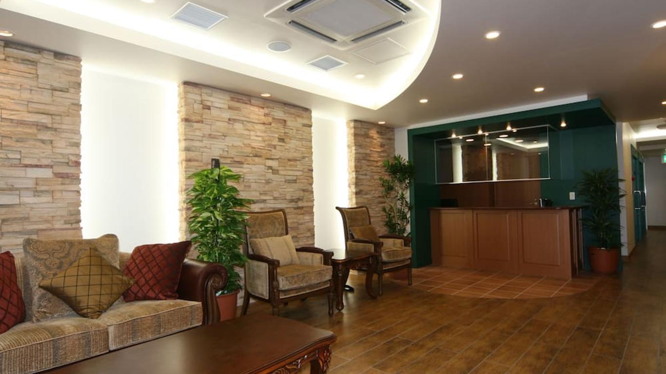 Yokohama Town Hotel