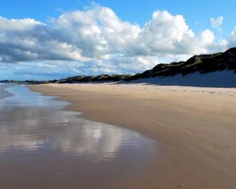 The Old School House - Cosy 3 bedroom Cottage - Wick - Beach