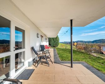 Apartment '60 sqm, 1 Bedroom' with Mountain View, Shared Terrace and Wi-Fi - Mühlenbach - Balcony