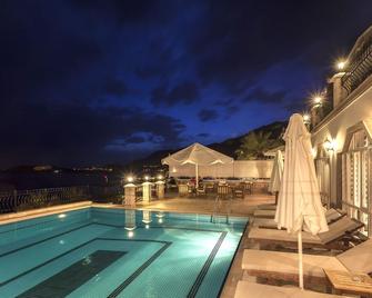 Aqua Princess Hotel - קאס - בריכה