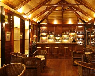 Inle Lake View Resort & Spa - ניונג שווה - בר