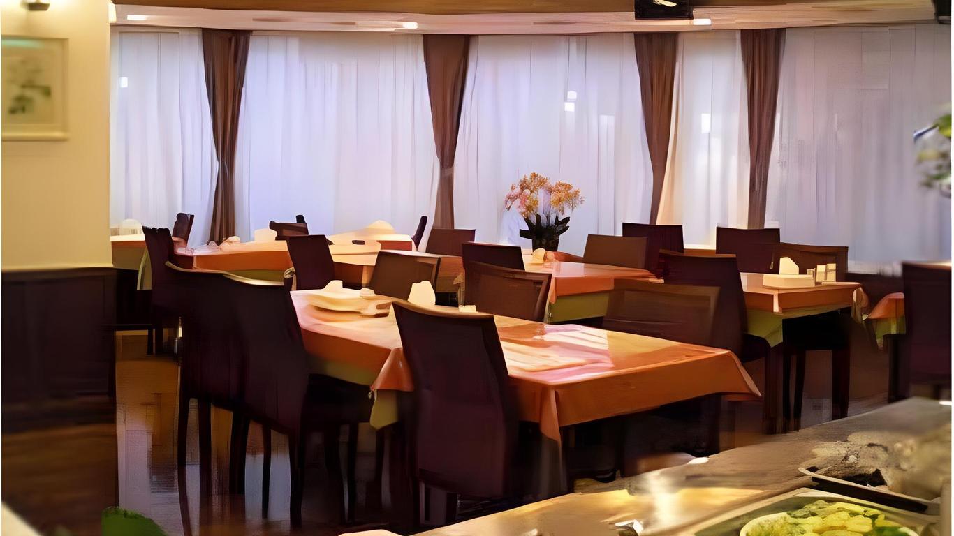 坂戸ホテル