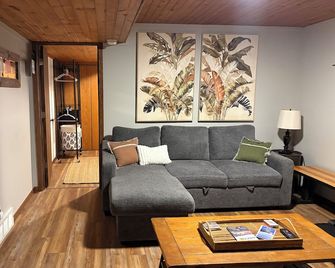 Lake Boulevard House - Winona - Sala de estar