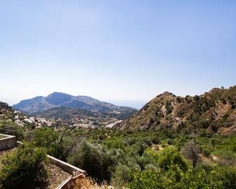 Mountain view villa !!! - Karpathos - Außenansicht