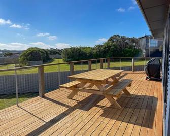 Ocean View Getaway - Port Campbell - Balcone