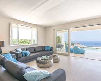 Villa Luna - S'Arenal - Living room