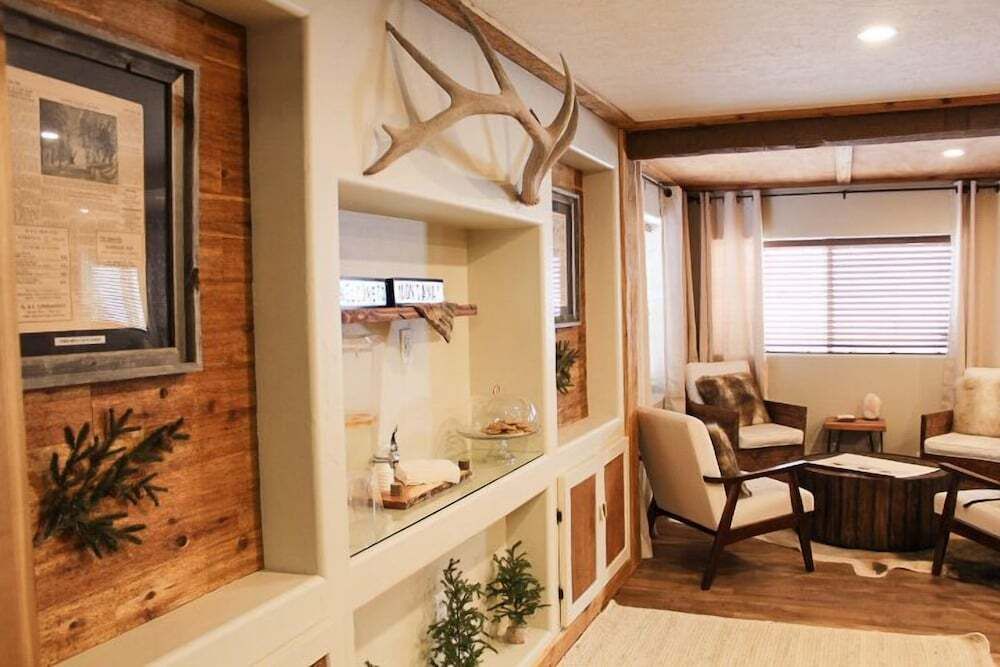 ذا إفرجرين - وست يلوستون