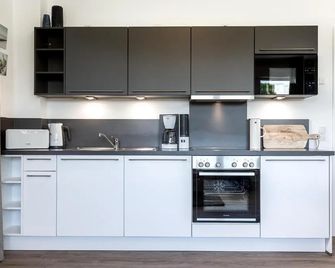 Aparthotel Ostseeallee Aparthotel Ostseeallee 3-22 - Ostseebad Boltenhagen - Kitchen