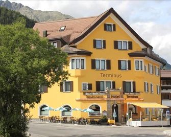 Hotel Terminus - Samedan - Gebäude