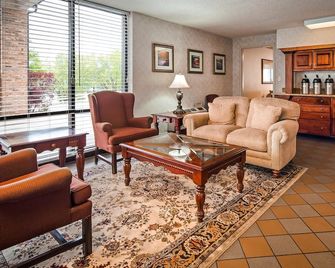 Bryson Inn - Mount Airy - Wohnzimmer