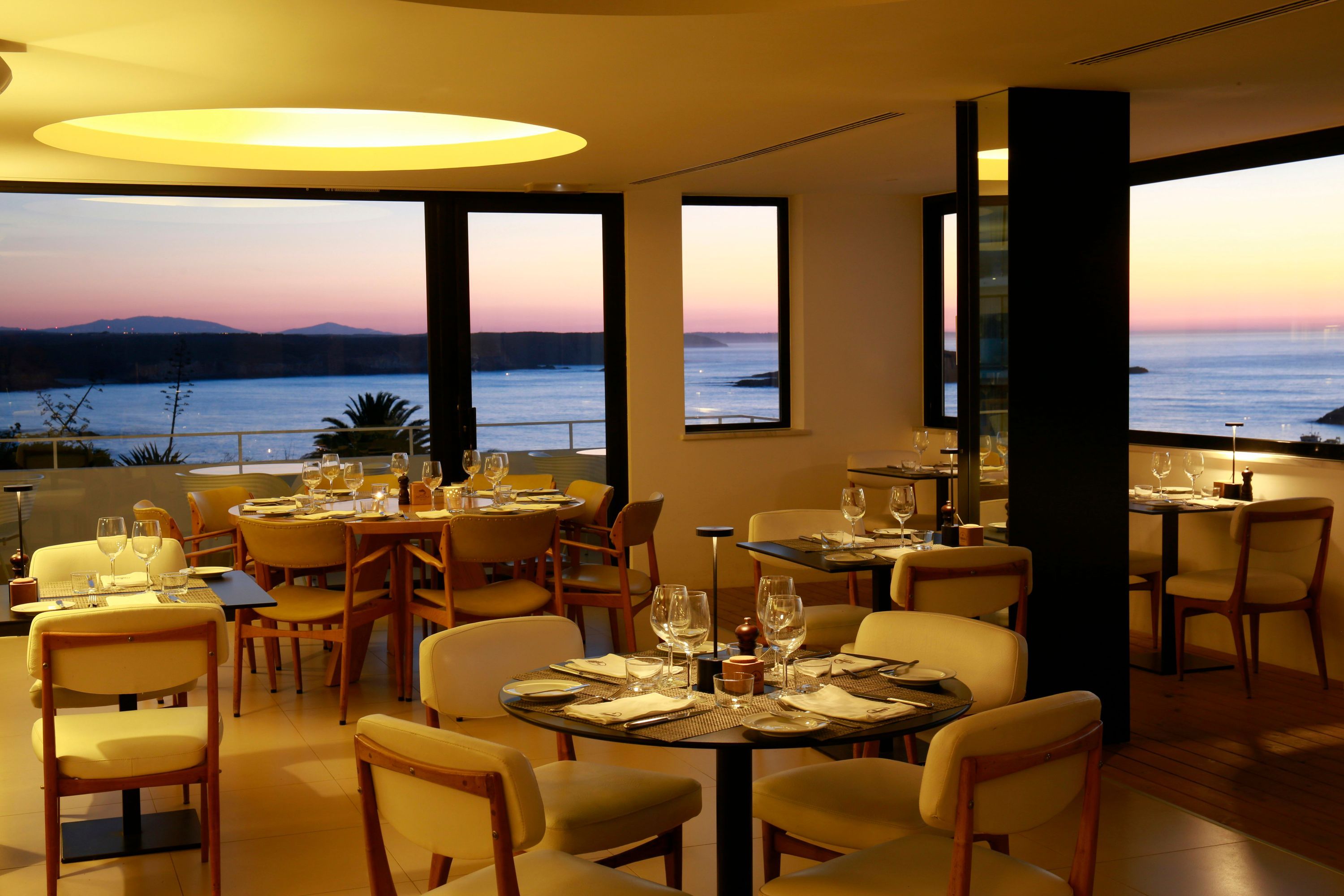 Memmo Baleeira - Design Hotels - סאגרס - מסעדה