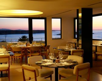 Memmo Baleeira - Design Hotels - Sagres - Restaurante