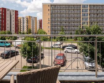 Brasov Holiday Apartments - Braşov - Balcón