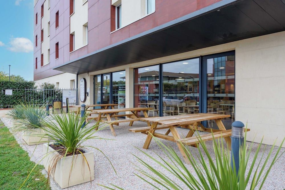 B&B HOTEL Toulouse Purpan Zénith - טולוז - פטיו