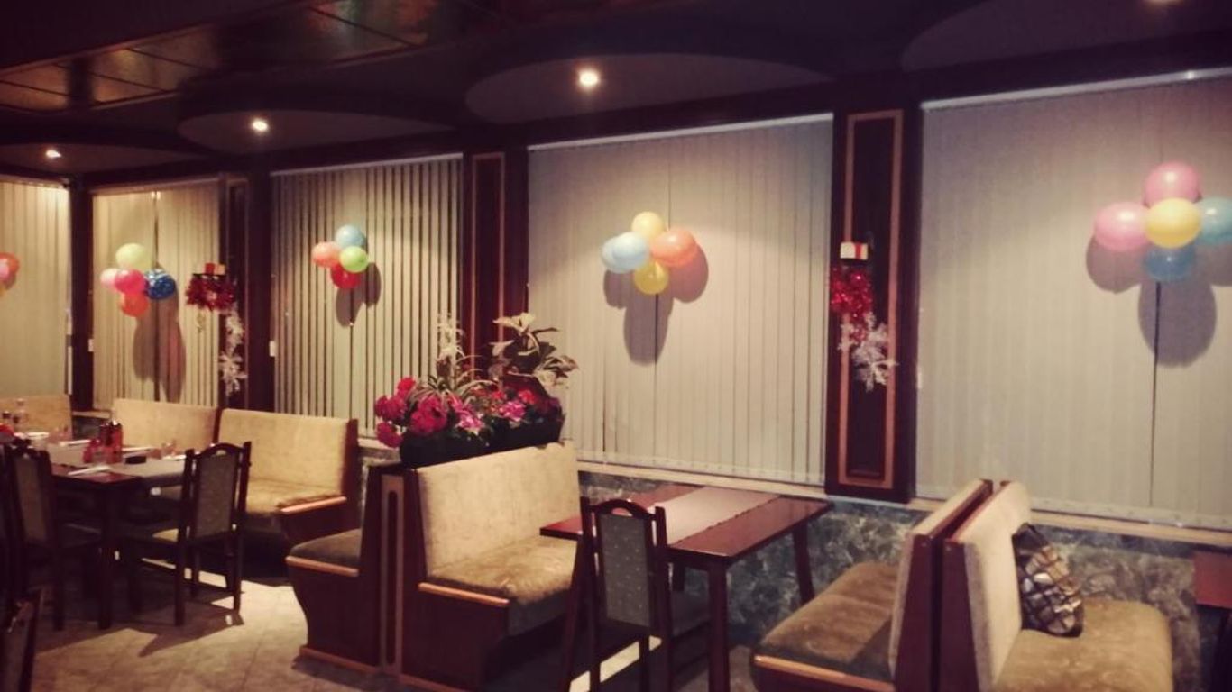 Discret Hotel & Restaurant