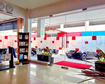 Alltrue Lite Hotel Nagoya Hill Batam - Batam - Ingresso