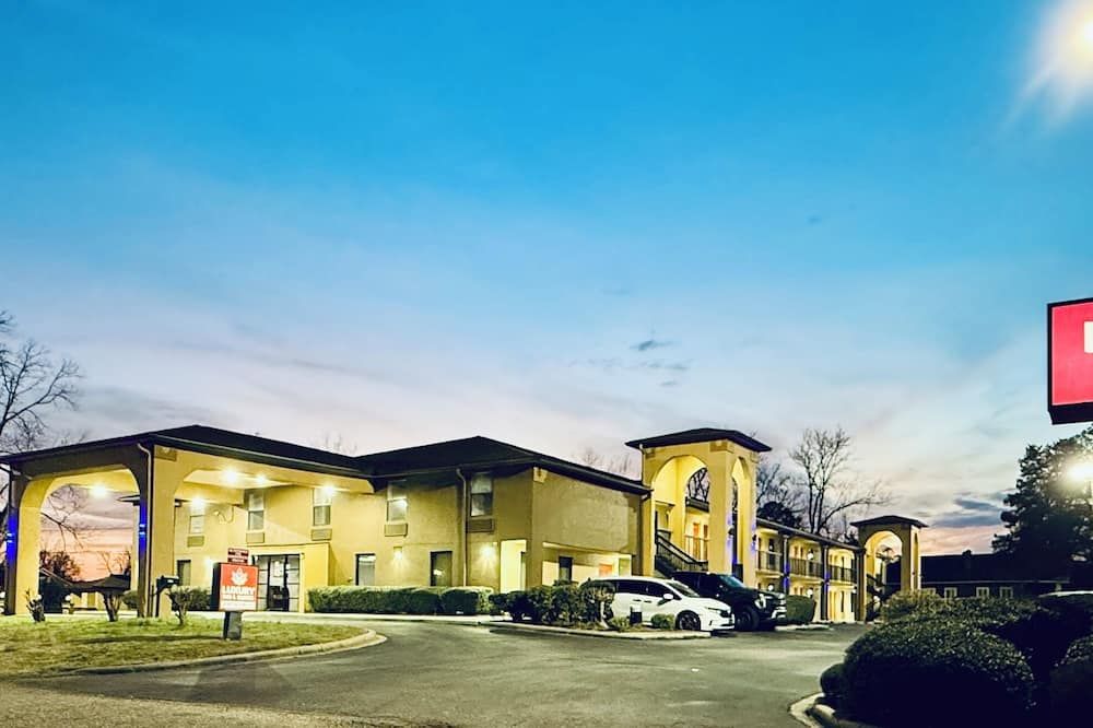 Luxury Inn & Suites - Selma - Bâtiment