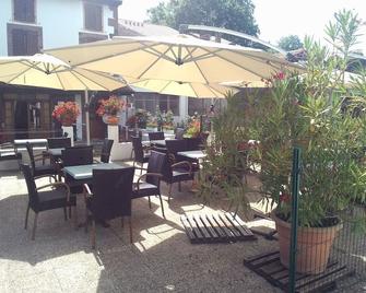 Refuge d'étape Zuharpeta Randonneur Pèlerin - Saint-Jean-Pied-de-Port - Patio