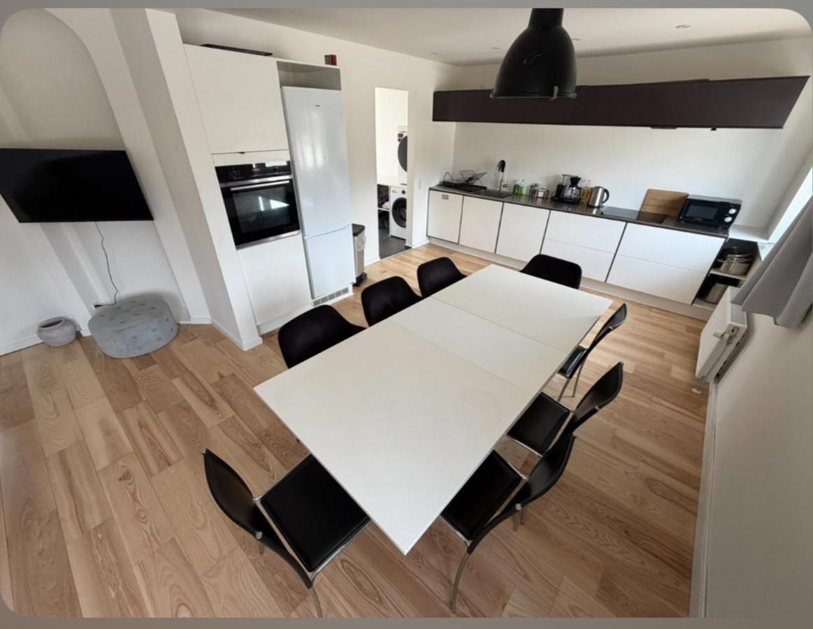 24 h chek in big house – København