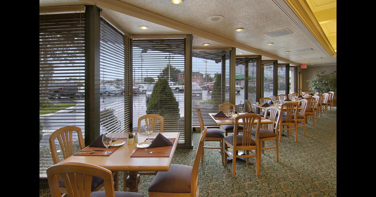 Red Lion Hotel Eureka $139 ($̶2̶1̶0̶). Eureka Hotel Deals & Reviews - KAYAK