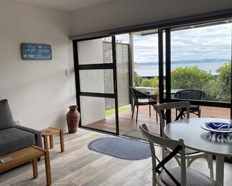 Hibiscus Coast Haven - Whangaparaoa - Dining room
