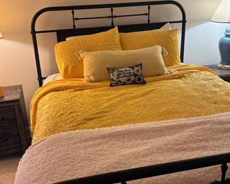 The House on Wertz - Mena - Chambre