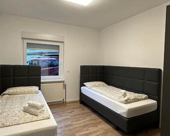 Wohnung Mit Garten Eg - Guestrooms24 - Marl - Marl - Schlafzimmer