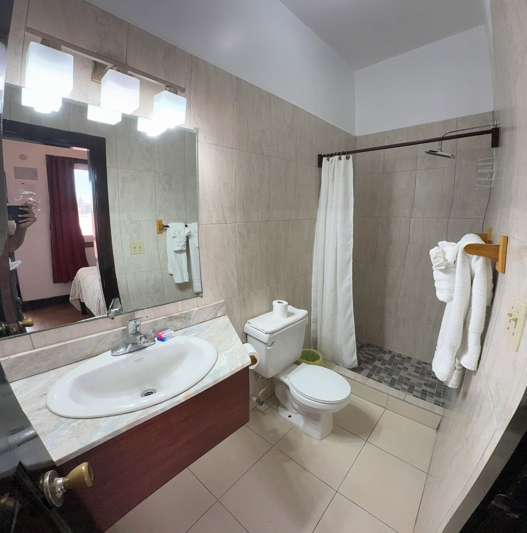 Serenade Hotel - Placencia