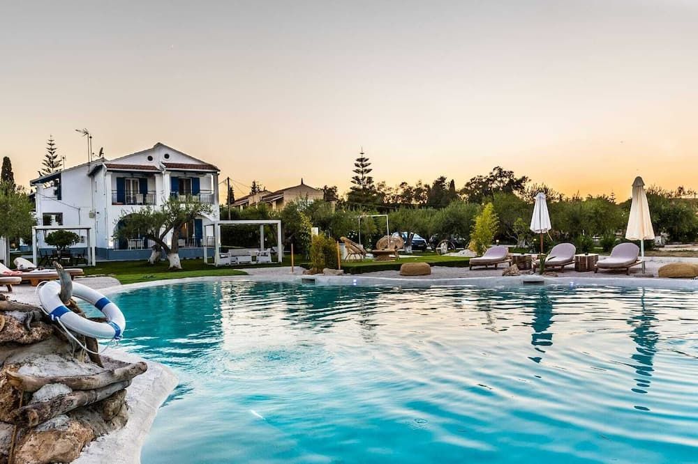 Sun 'n Chill, Boutique Apartments & Beach Villa