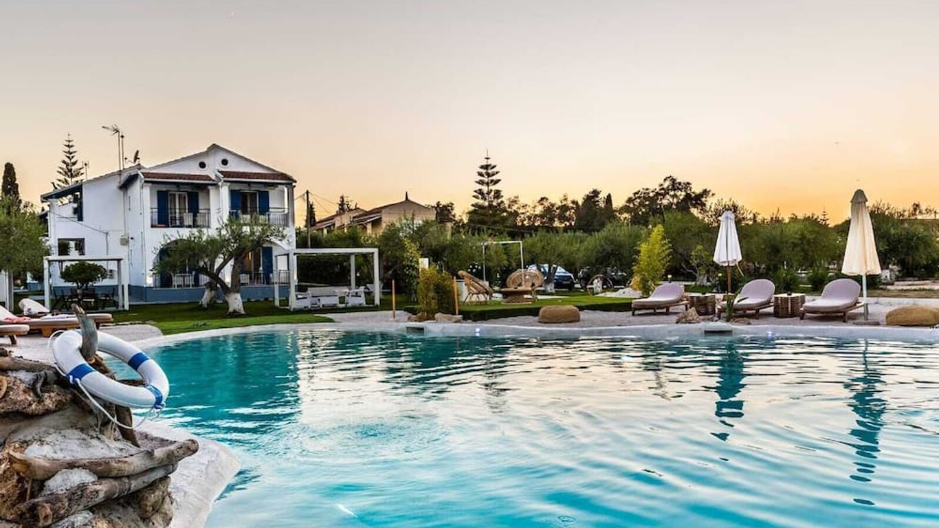 Sun 'n Chill, Boutique Apartments & Beach Villa