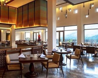 Hunza Serena Hotel - Karimabad - Restaurante